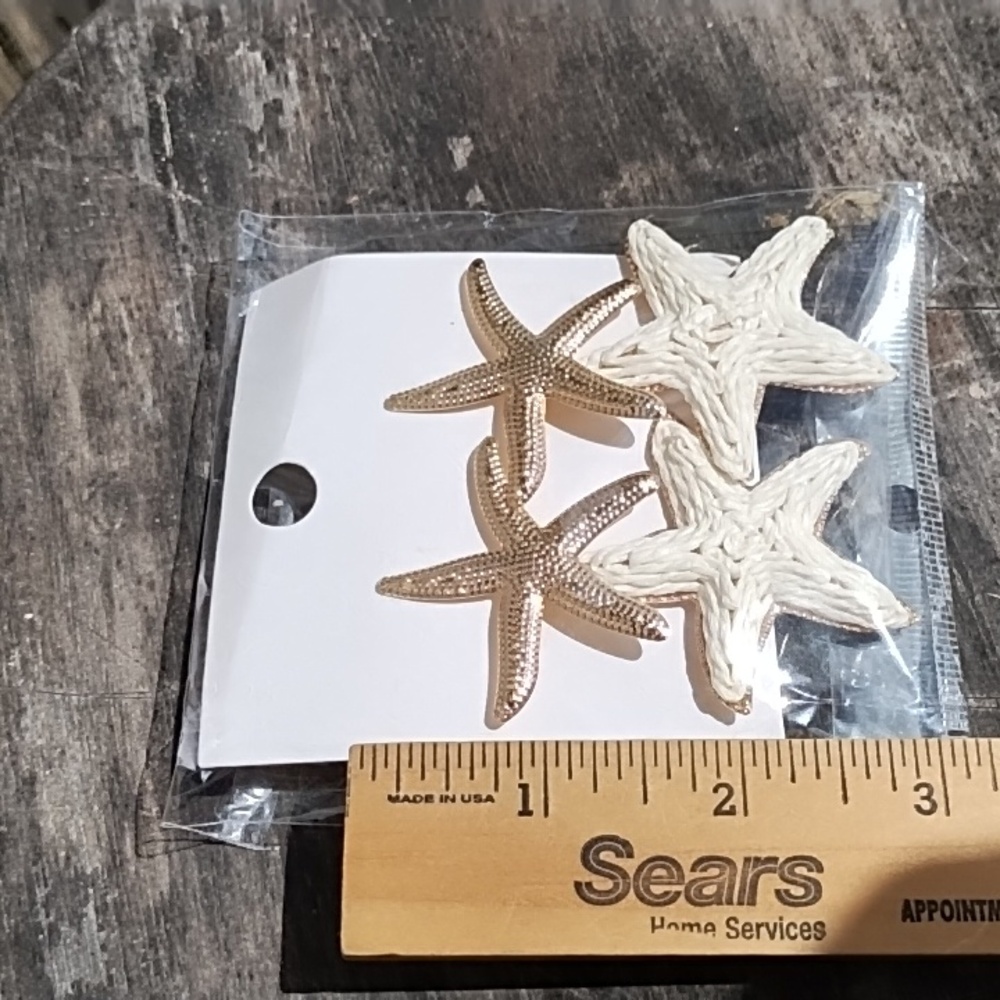 New Elegant Starfish Earrings - Cream and Gold - Picture 6 of 6